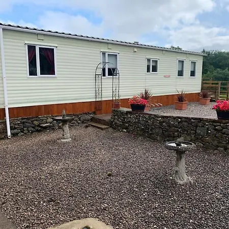 Farm Caravan On Working Farm Apartament *